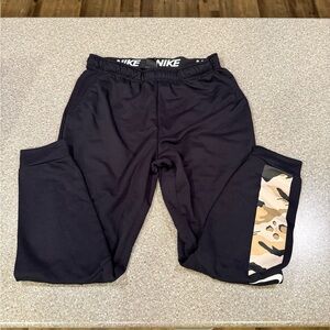 Men’s Nike Joggers Size Large
